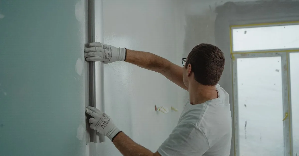 travaux de plâtrerie pour maisons anciennes : restauration et rénovation de plâtres traditionnels avec savoir-faire artisanal.