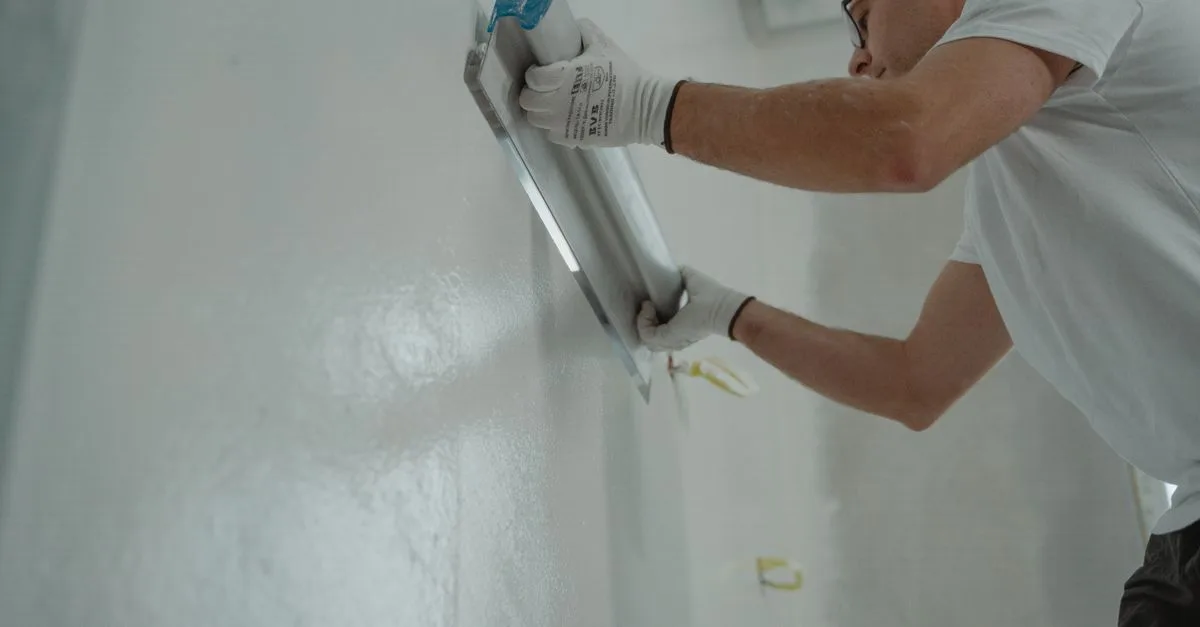 préparation des murs : techniques essentielles pour nettoyer, lisser et réparer vos surfaces avant peinture ou décoration.